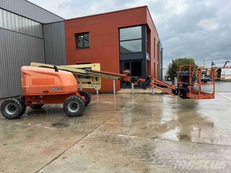 JLG 520AJ Knikarmhoogwerkers