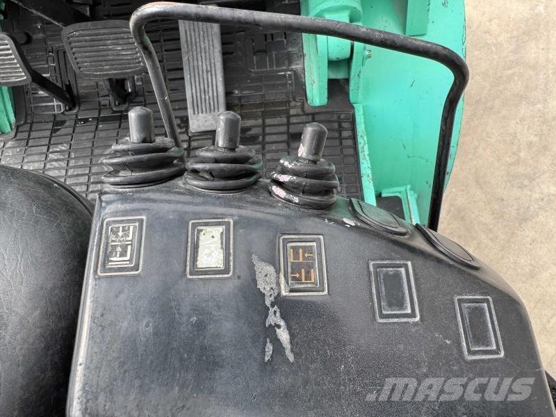 Mitsubishi FG30 Heftrucks overige