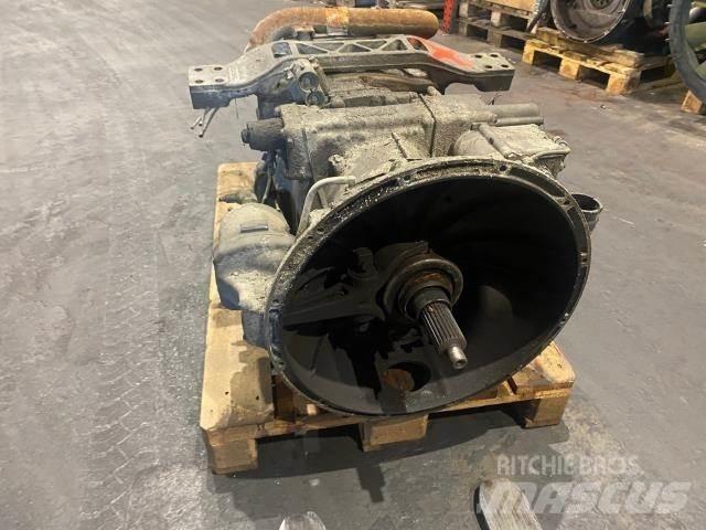 Scania K Versnellingsbakken