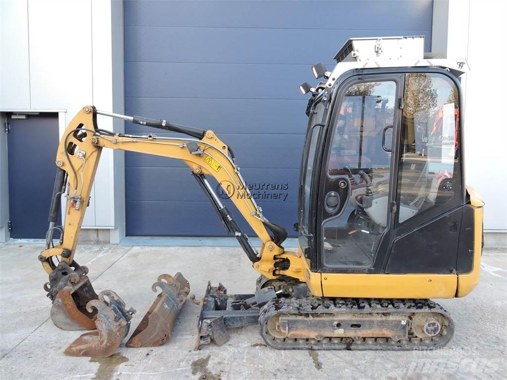 CAT 301.7D Anders