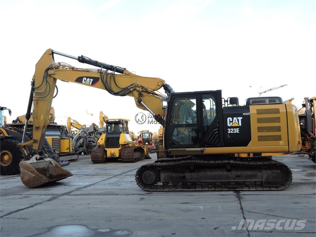 CAT 323E Rupsgraafmachines