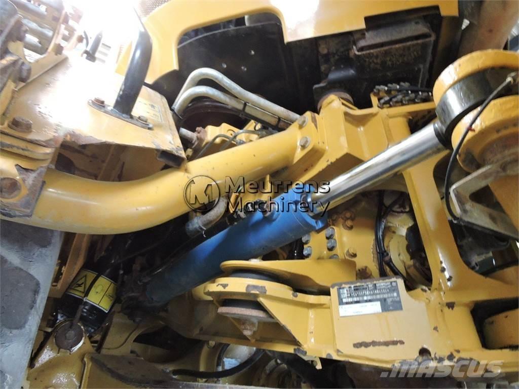 CAT 730 Knik dumptrucks