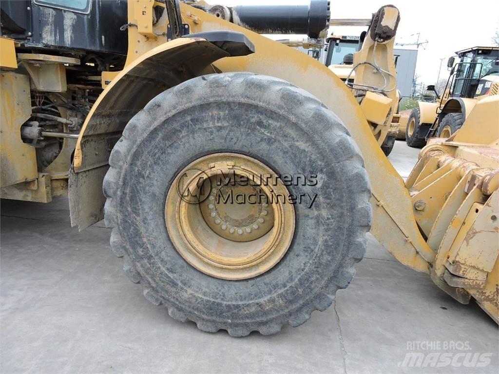 CAT 972M Wielladers