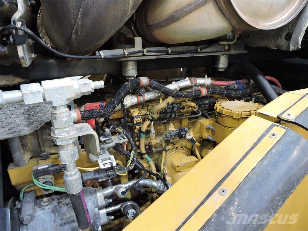 CAT 972M Wielladers