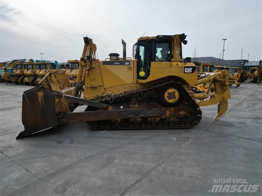 CAT D8T Bulldozers