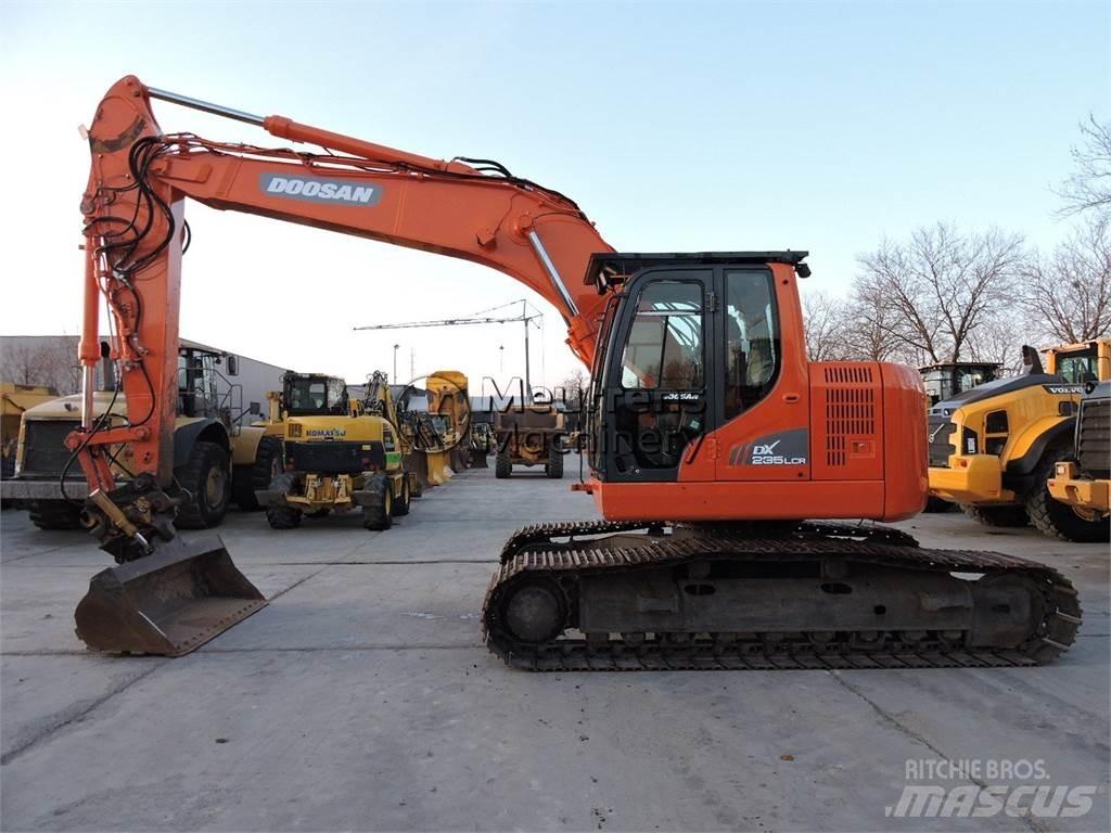 Doosan DX235 Rupsgraafmachines