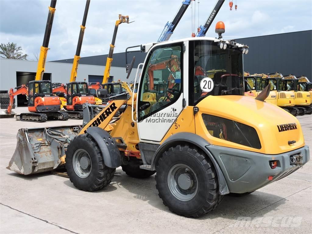 Liebherr L508 + FORK Wielladers