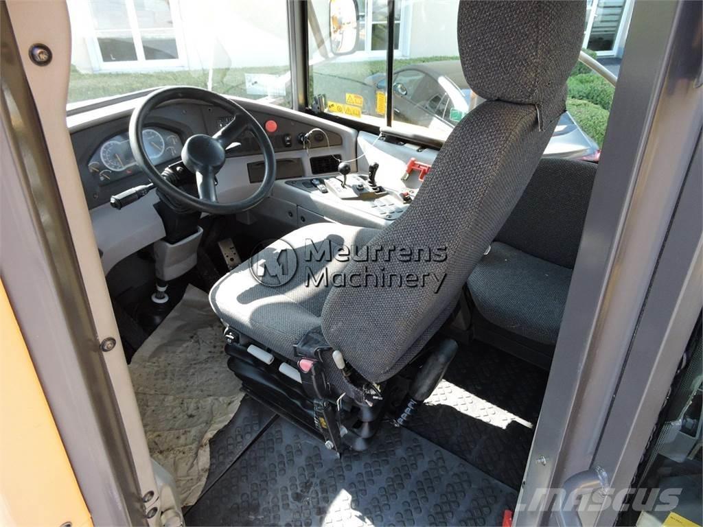 Volvo A25F Knik dumptrucks
