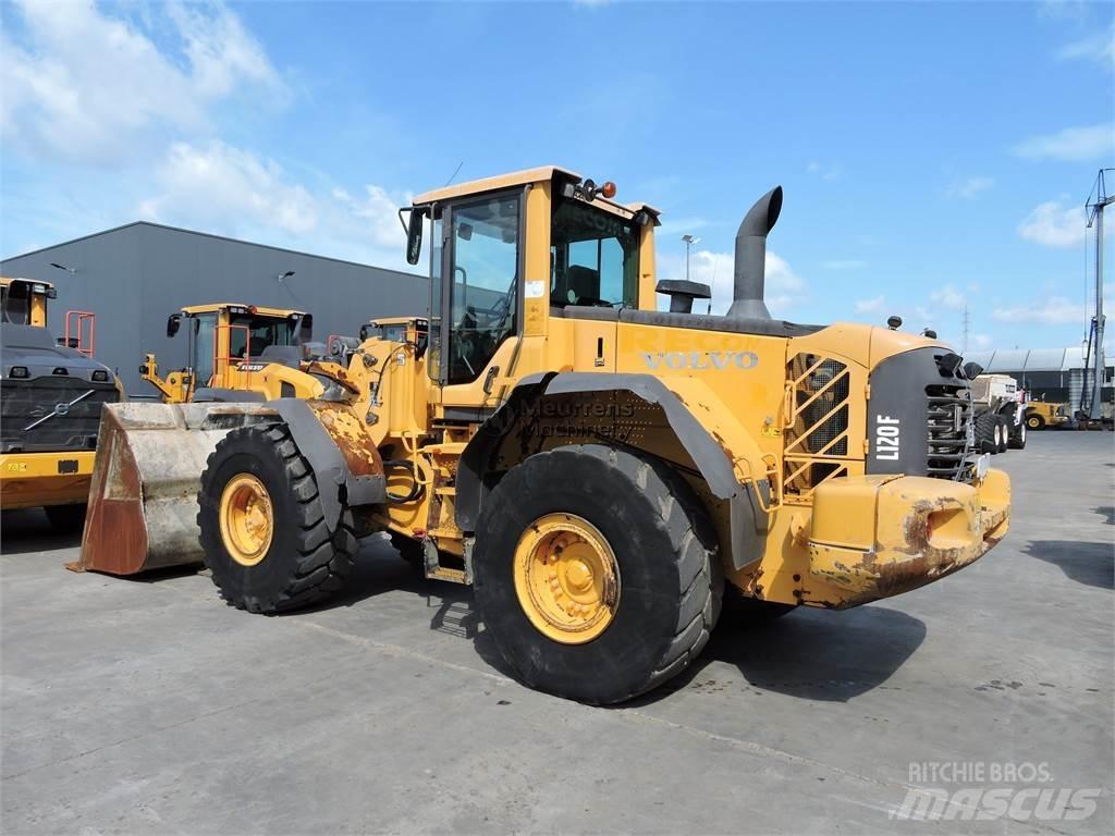 Volvo L120F Wielladers