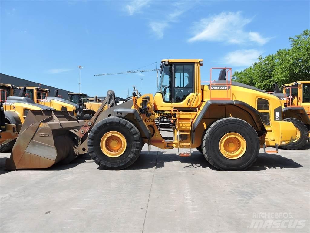 Volvo L220H Wielladers