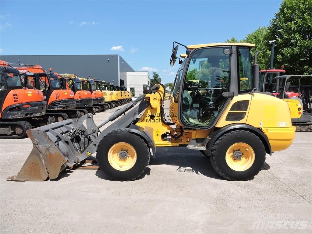Volvo L25F + FORK Wielladers