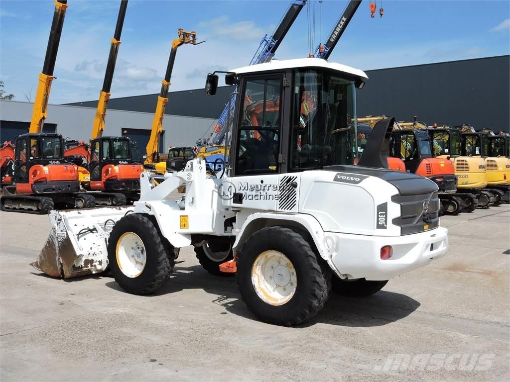 Volvo L30G + FORK Wielladers