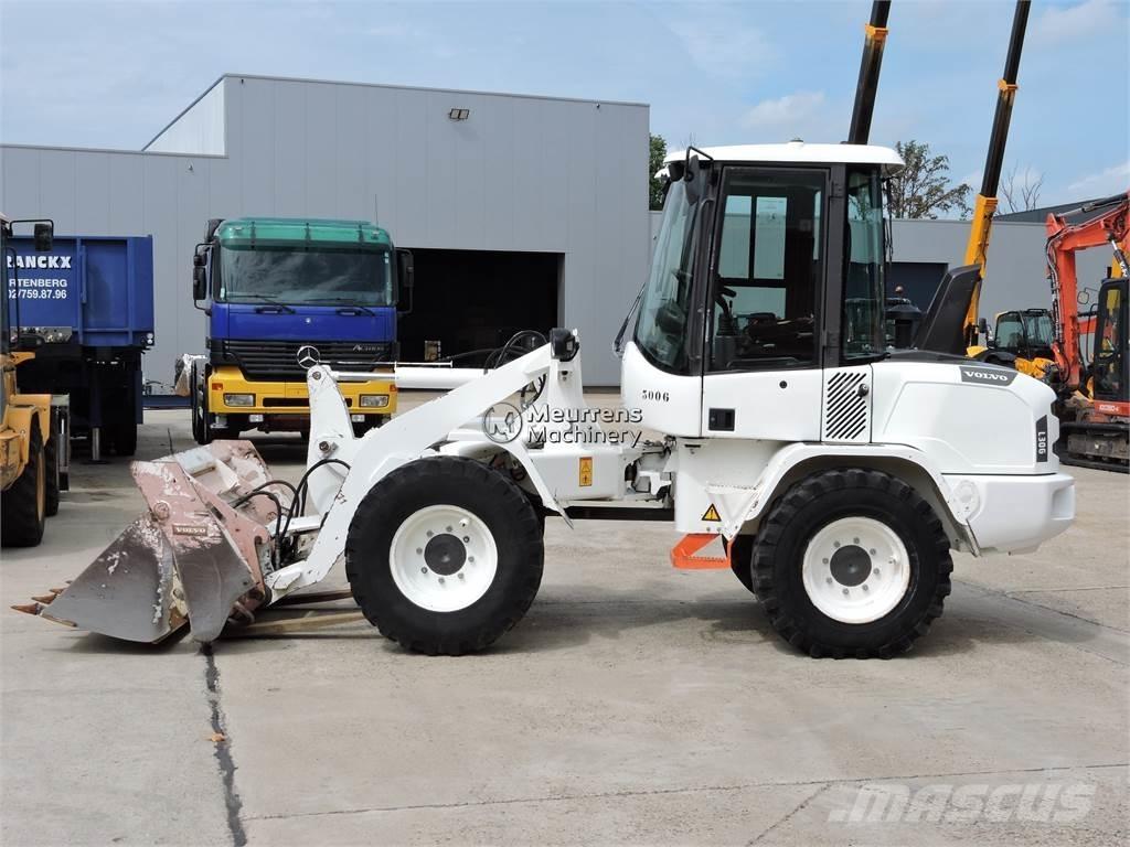Volvo L30G + FORK Wielladers
