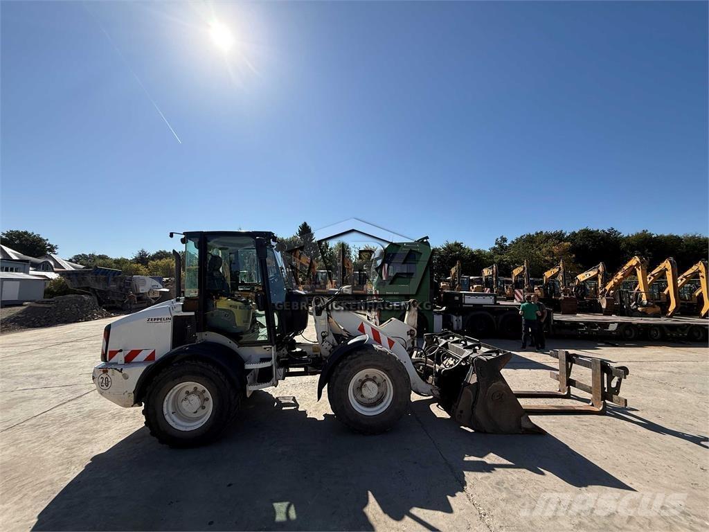 CAT 908M Wielladers