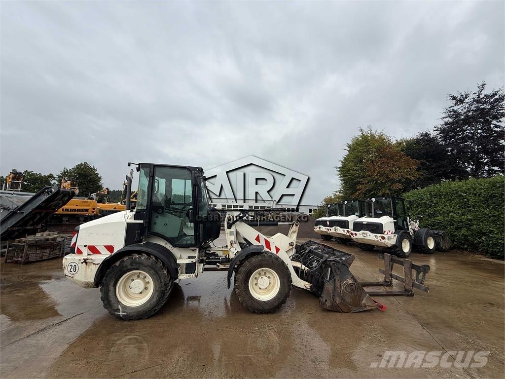 CAT 908M Wielladers