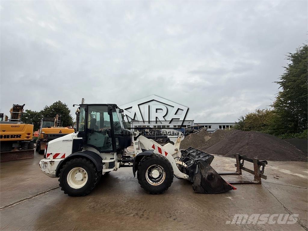 CAT 908M Wielladers