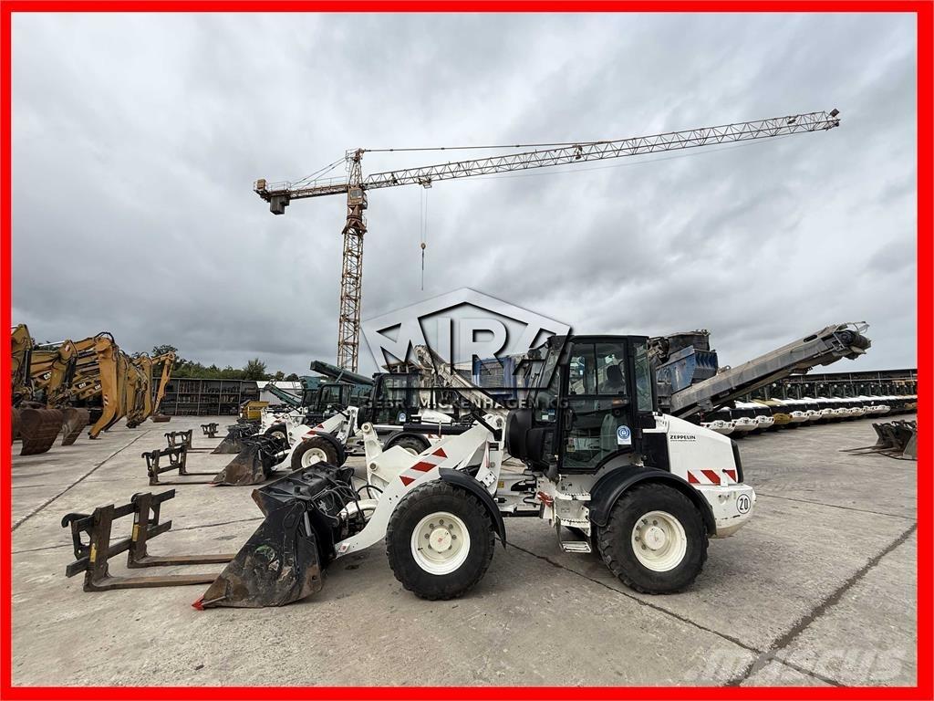 CAT 908M Wielladers