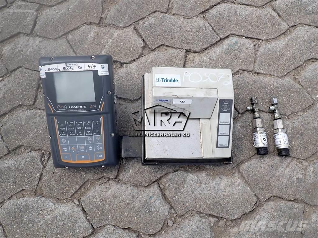 CAT 926 M/ Waage Cabine en interieur
