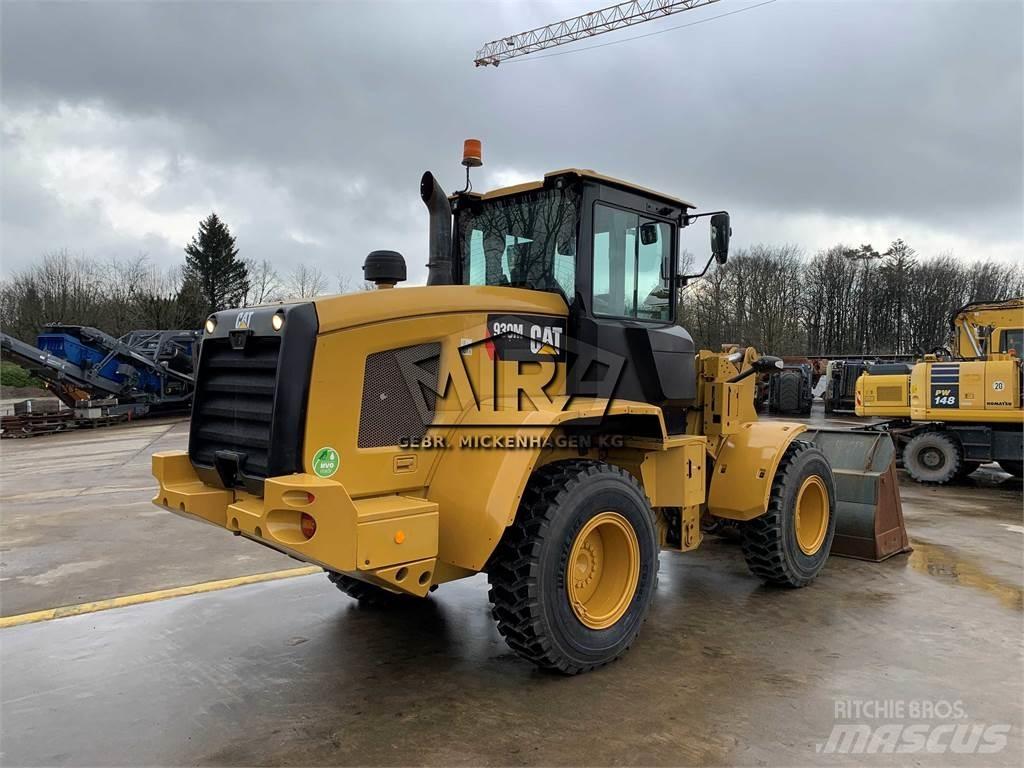CAT 930M Wielladers