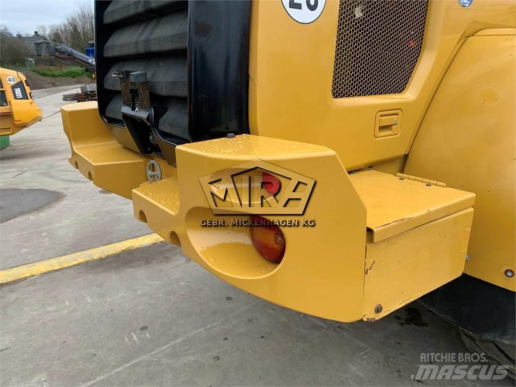 CAT 930M Wielladers