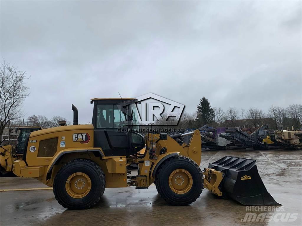 CAT 930M Wielladers