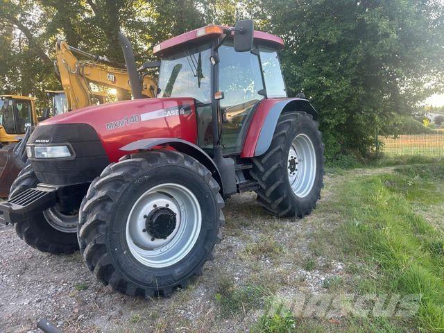 CASE MXM 140 4WD Tractoren