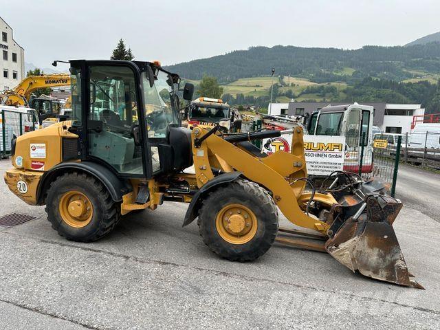 CAT 906H Wielgraafmachines