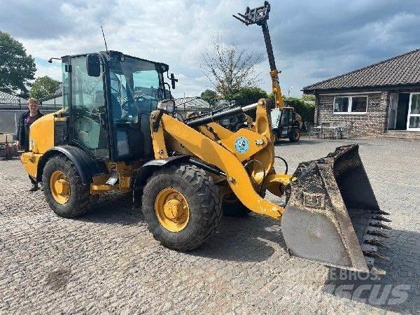 CAT 906M Wielladers