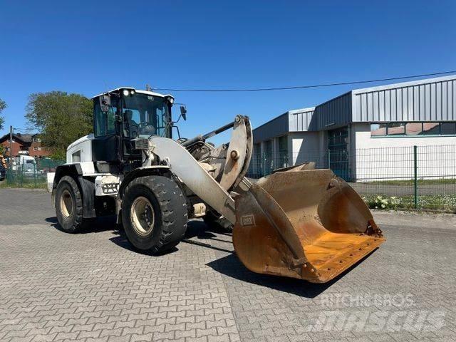 CAT 938 M / High Lift Wielladers