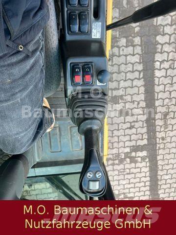 CAT MH 3022 Wielgraafmachines