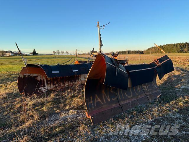 Dücker Schneepflug Wentelploegen
