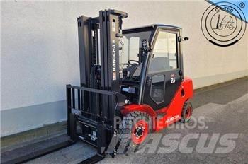 Hangcha CPCD25-XH7F Diesel heftrucks