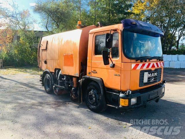 MAN 14.152 Veegwagens