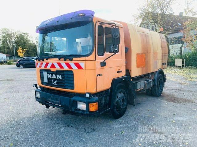 MAN 14.152 Veegwagens