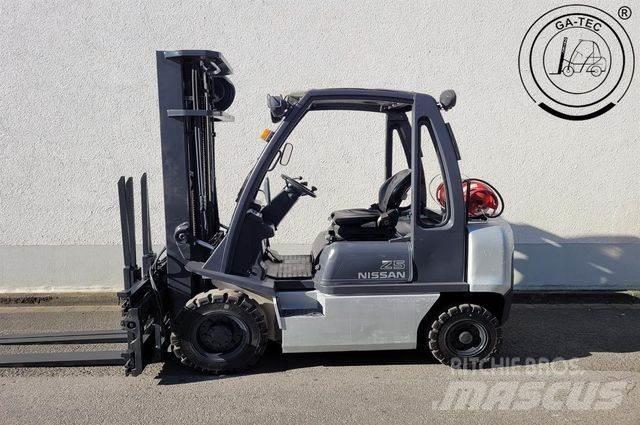 Nissan U1D2A25LQ LPG heftrucks