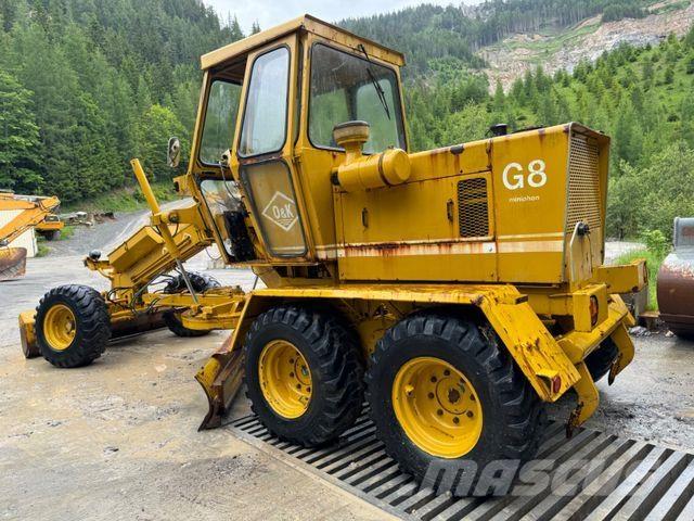 O&K O&amp;K GRADER Asfaltafwerkmachines