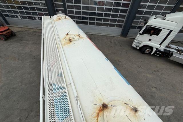 Spitzer 34m3 Tankopleggers