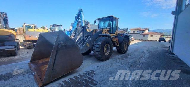 Volvo L 120 H Wielladers