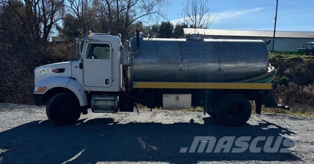 Peterbilt 335 Anders