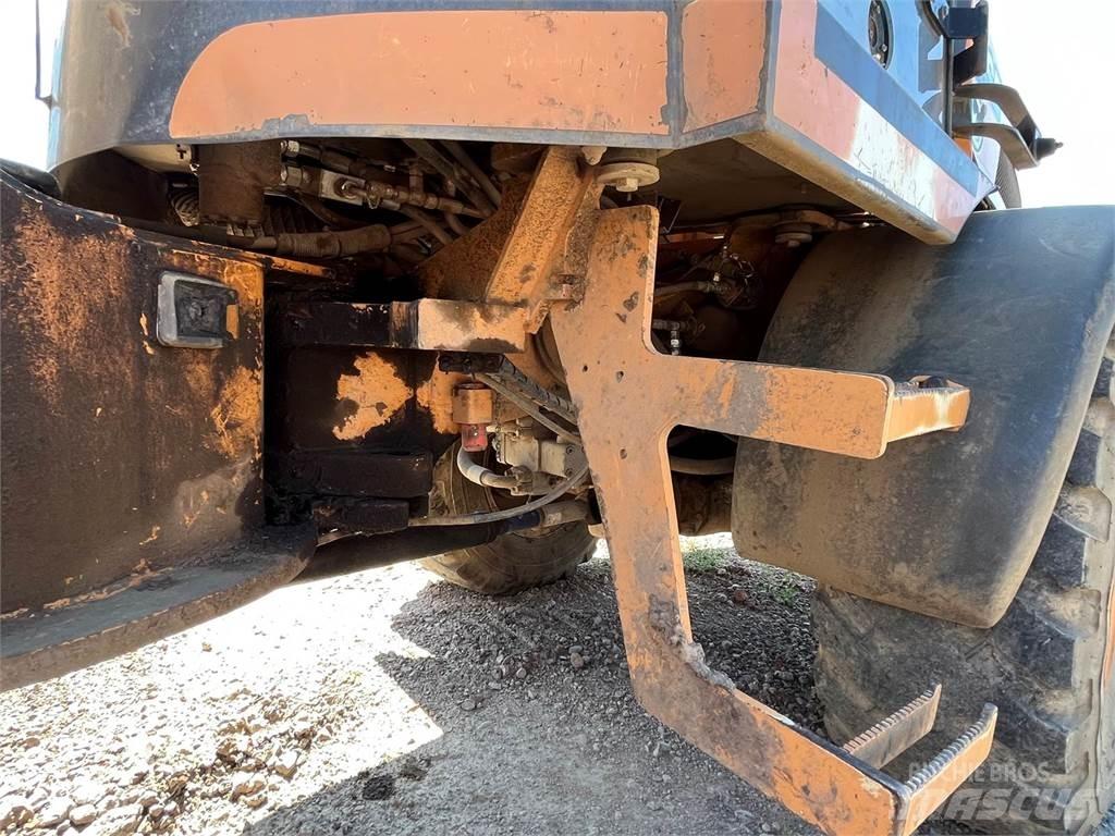 CASE 321E Wielladers
