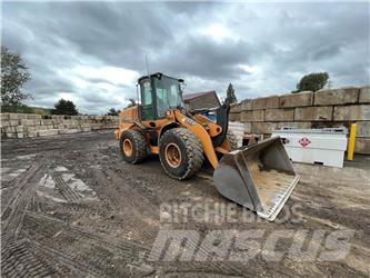 CASE 621F Wielladers