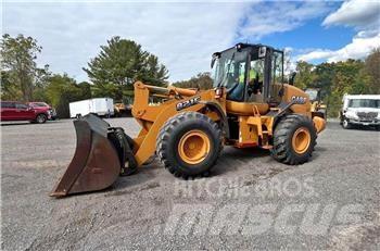 CASE 821F Wielladers
