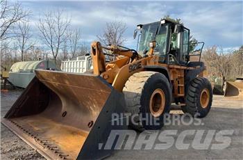 CASE 921E Wielladers
