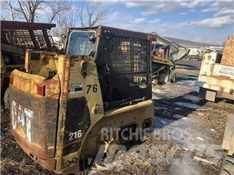 CAT 216B Schrankladers