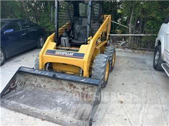 CAT 216B Schrankladers