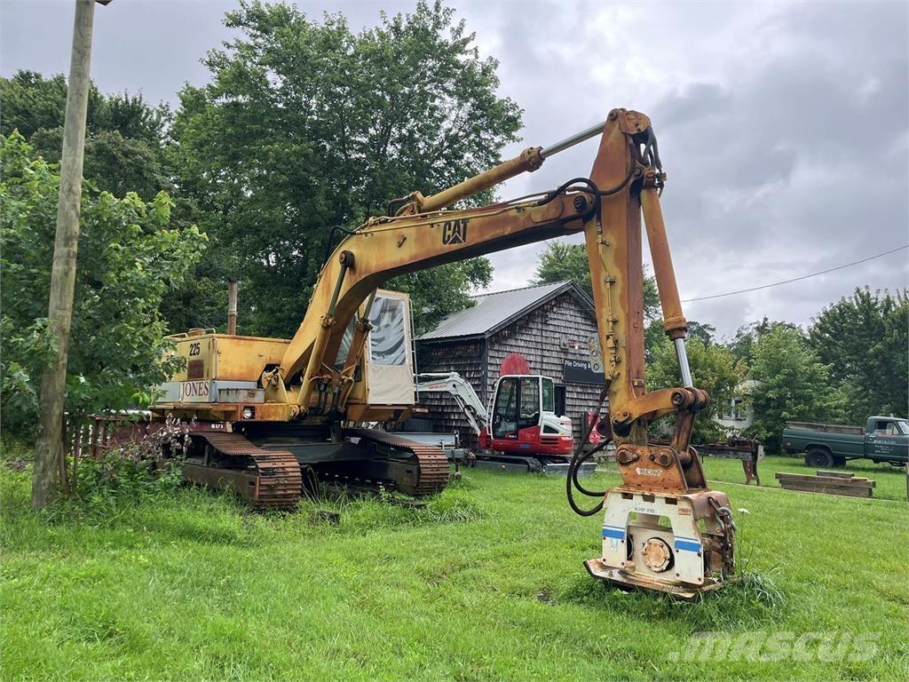 CAT 225 LC Rupsgraafmachines