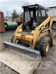 CAT 246 Schrankladers