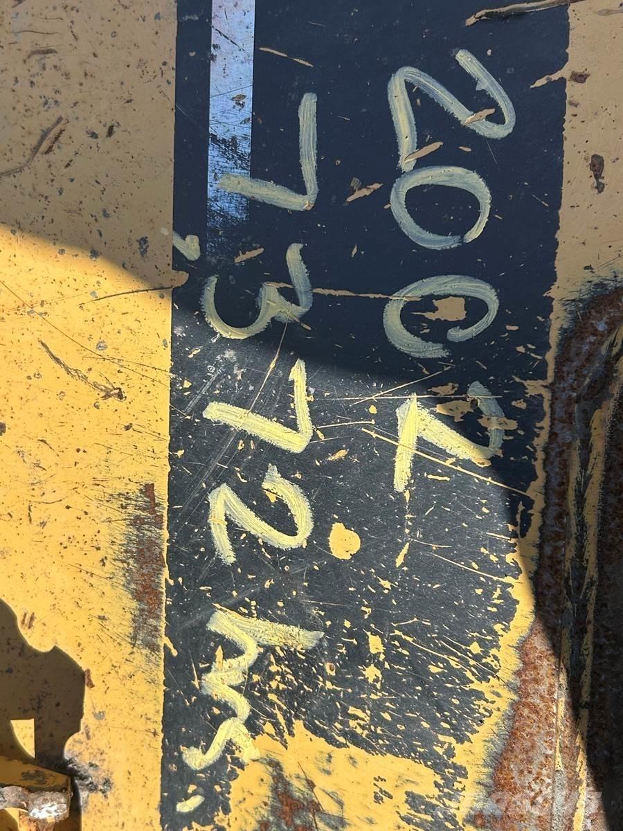 CAT 246B Schrankladers