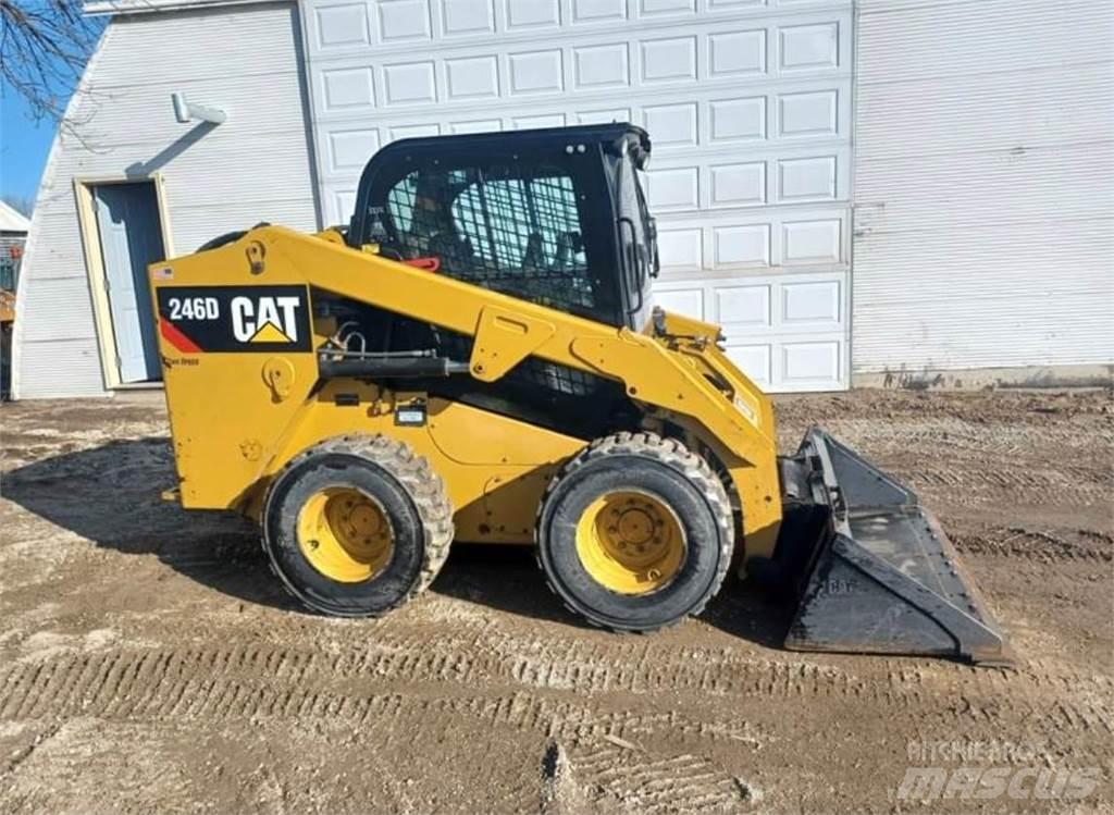 CAT 246D Schrankladers