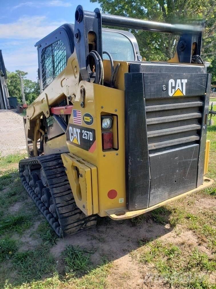 CAT 257D Schrankladers